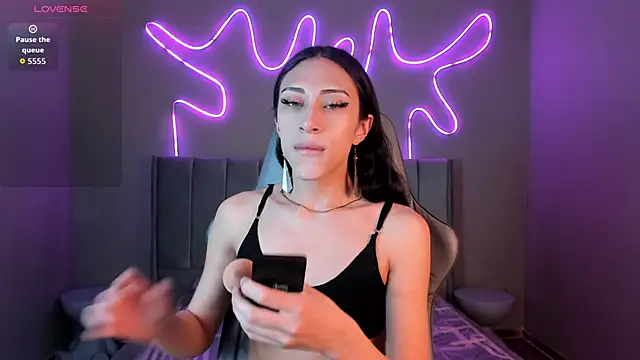 madison  rey online show from 12-22-25, 02:03