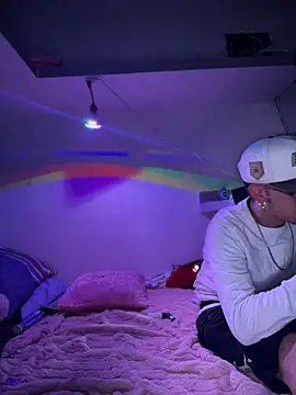 LoganPeny online show from 11-17-25, 05:35