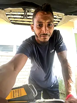 Snapshot of Foxdaguy chatting on 09-20-25, 03:57 Foxdaguy online show from 09-20-25, 03:57