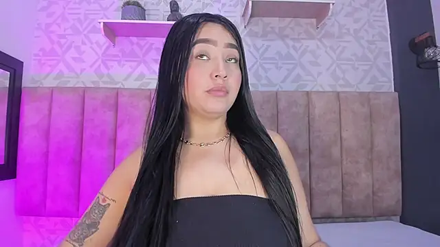 MelinaCruz online show from 10-23-25, 04:12