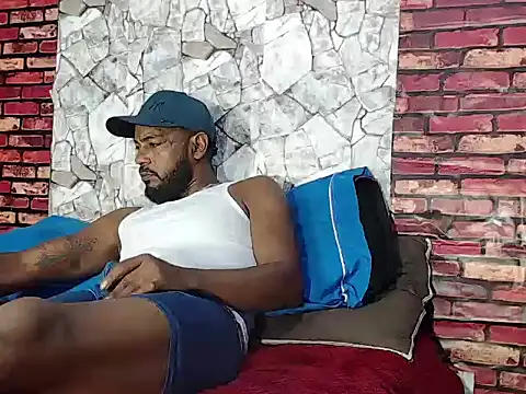 BladeFoxxx1 online show from 04-26-26, 06:16