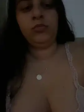 Snapshot of Veramaia chatting on 07-30-26, 01:32 Veramaia online show from 07-30-26, 01:32