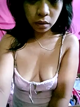 Cutie me online show from 11-21-25, 04:00