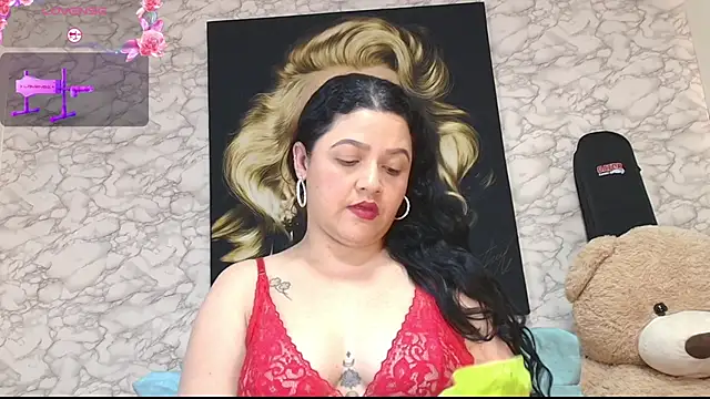 nataliaesmith 24 online show from 04-25-26, 07:33