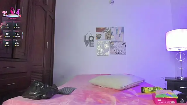 alana 111 online show from 10-29-25, 03:09