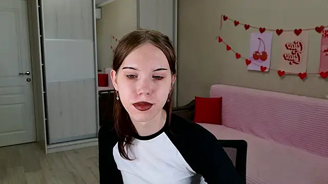 Snapshot of Pussy_Without_pussy chatting on 03-21-25, 05:00 Pussy Without pussy online show from 03-21-25, 05:00