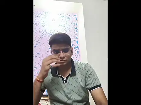 Snapshot of sutfvkii chatting on 10-29-25, 04:53 sutfvkii online show from 10-29-25, 04:53