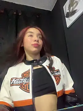 Tracy KS online show from 12-02-25, 03:23