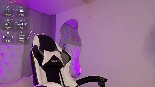 natasha  black online show from 11-12-25, 07:35