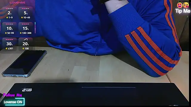 Snapshot of Yoloyo93 chatting on 03-13-25, 06:23 Yoloyo93 online show from 03-13-25, 06:23