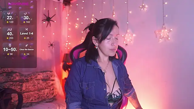 Madison Mayer online show from 10-27-25, 12:31