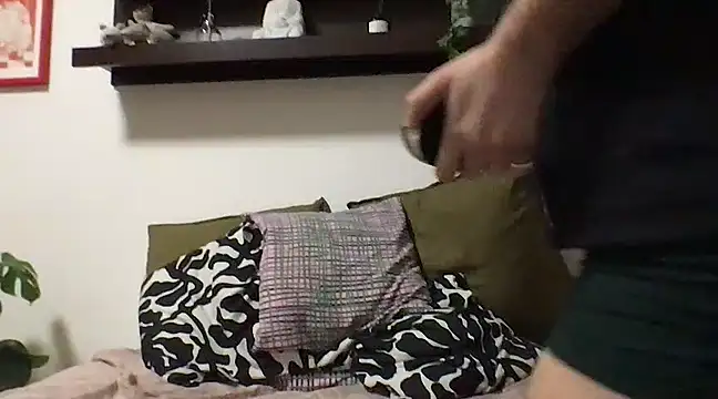 Snapshot of bigboyZ6 chatting on 03-17-25, 07:58 bigboyZ6 online show from 03-17-25, 07:58