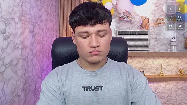 AndrewPeach  online show from 10-01-25, 08:48