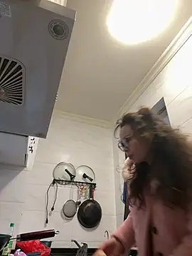 aa520uv online show from 03-01-26, 03:19