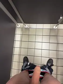 Snapshot of wassermann8484 chatting on 02-21-26, 01:17 wassermann8484 online show from 02-21-26, 01:17