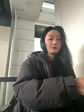 linger-23 online show from 03-16-26, 05:35