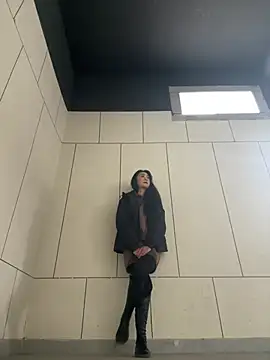 linger-23 online show from 03-16-26, 05:44