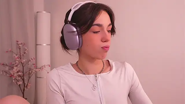 mystica  online show from 11-27-25, 08:49