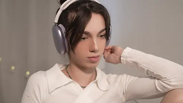 mystica  online show from 11-28-25, 09:12