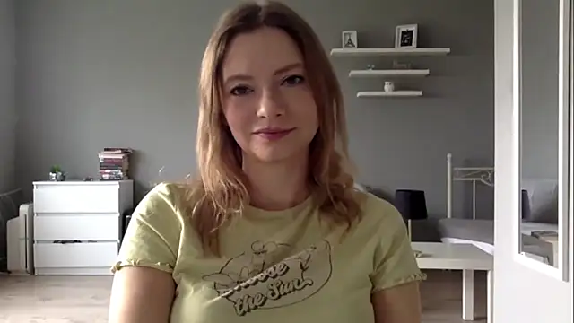 MillieShow online show from 10-10-25, 02:05