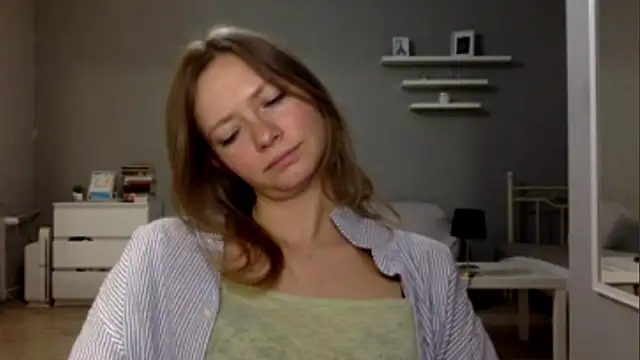 Snapshot of MillieShow chatting on 01-31-26, 07:23 MillieShow online show from 01-31-26, 07:23