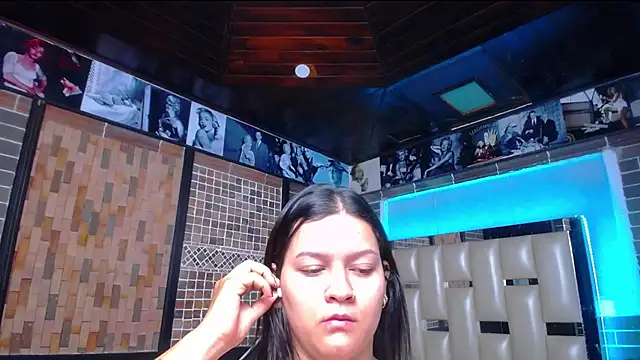 Snapshot of kriss_sweetboobs10 chatting on 10-02-25, 12:45 kriss sweetboobs10 online show from 10-02-25, 12:45