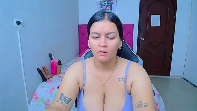 Snapshot of kriss_sweetboobs10 chatting on 07-14-26, 01:17 kriss sweetboobs10 online show from 07-14-26, 01:17