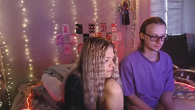 Your Horny Friends online show from 04-27-26, 01:31