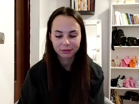 MayaJoy24 online show from 09-18-25, 07:38