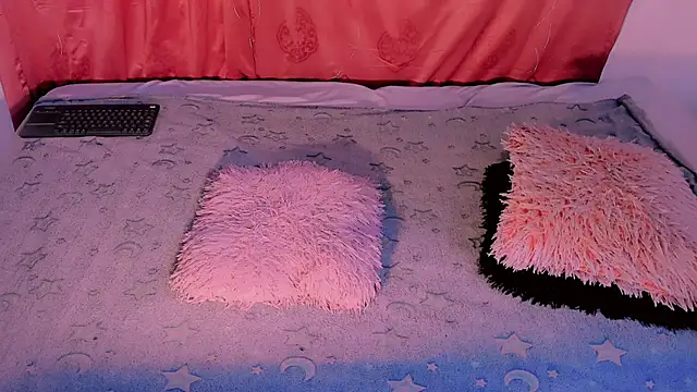 Mariana-ofc online show from 11-28-25, 10:18