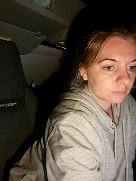 Snapshot of Amesthyst_destiny chatting on 09-12-25, 05:29 Amesthyst destiny online show from 09-12-25, 05:29