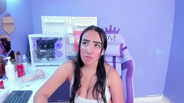 Alice 26  online show from 02-04-26, 01:28