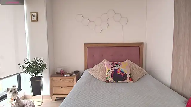 Sairy  online show from 09-30-25, 05:51