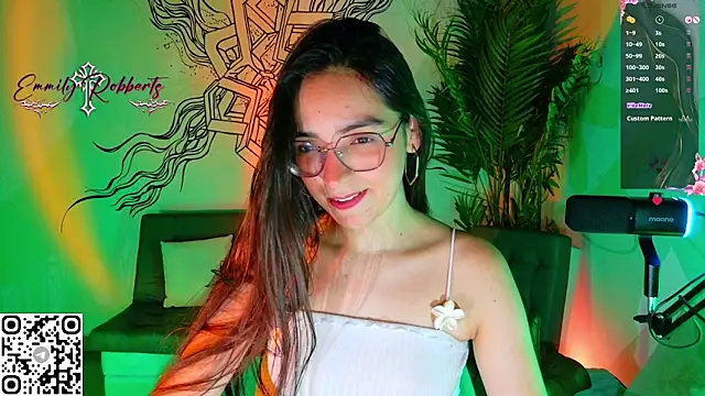 Emmi Roberts online show from 04-25-26, 11:35