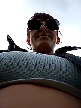 Hairydoll  online show from 10-28-25, 01:36