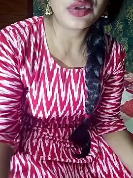 Snapshot of Shalini_telugu09 chatting on 02-01-26, 01:31 Shalini telugu09 online show from 02-01-26, 01:31