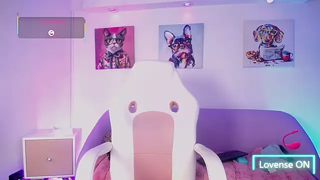 Snapshot of SamyJhomson chatting on 12-16-25, 04:06 SamyJhomson online show from 12-16-25, 04:06