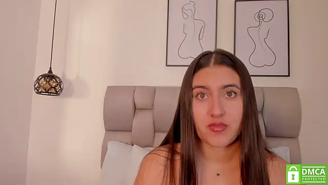 Hanna Evans   online show from 04-06-26, 12:17