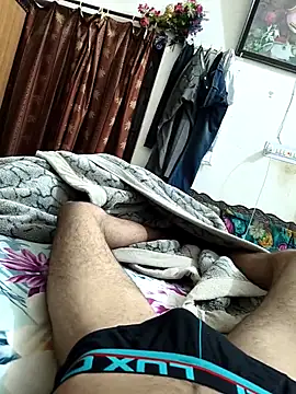 Snapshot of JAZZYS8 chatting on 10-11-25, 05:00 JAZZYS8 online show from 10-11-25, 05:00