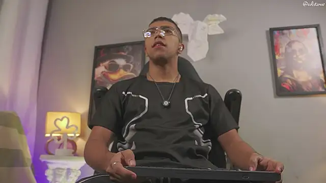 Colstorw  online show from 03-13-26, 10:33