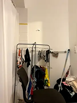 Renoirmonter online show from 12-22-25, 05:59