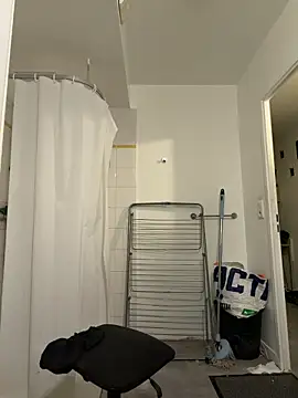 Renoirmonter online show from 03-25-26, 07:42