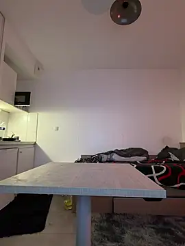 Renoirmonter online show from 04-12-26, 06:18