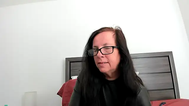 peachgoddess online show from 11-26-25, 02:40