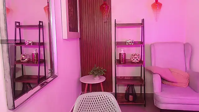 Coral Lise online show from 11-22-25, 11:09