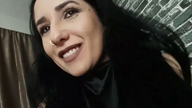 missdyaa online show from 10-08-25, 11:24