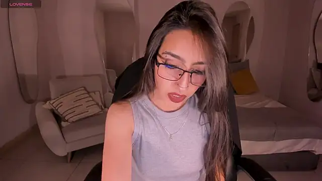 LarisaSmirnov online show from 11-11-25, 04:23