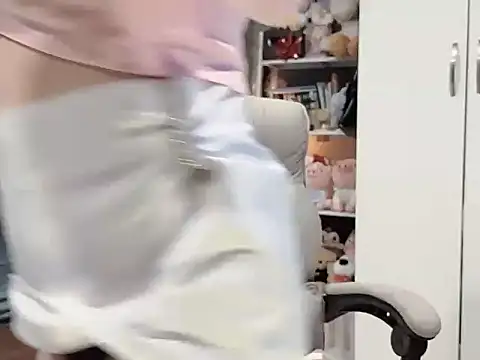 Nabiii6868 online show from 04-17-26, 05:21