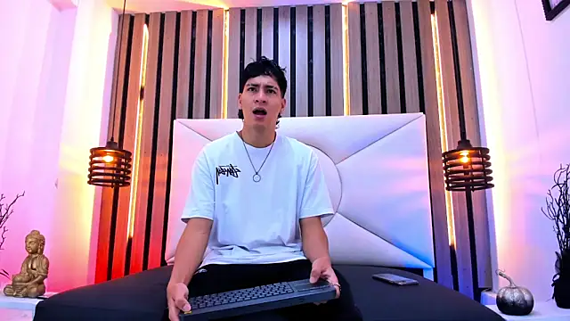 Jhojan twink online show from 10-25-25, 12:13