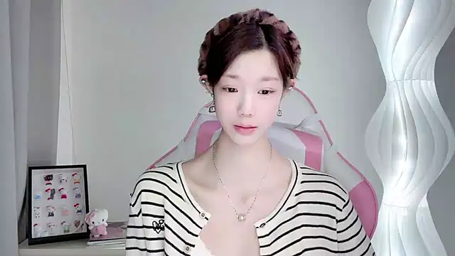 Gogo-888 online show from 12-17-25, 09:26